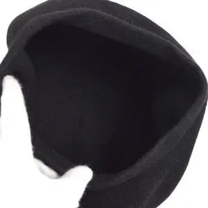 Authentic CHANEL CC Logos Hat Beret Black White Women\'s Accessories CHANEL | Accessories | Authentic Chanel Cc Logos Hat Beret  main image 2